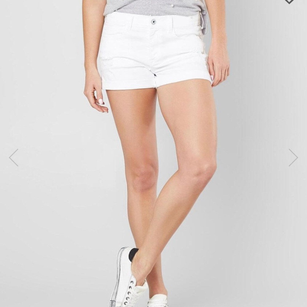 Distressed Boyfriend Short